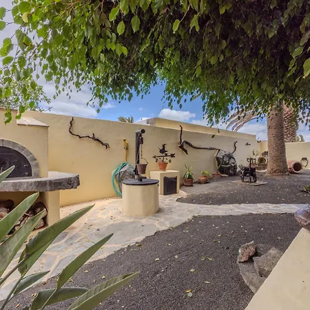 别墅 Luxury Canarian With Large Pool And *