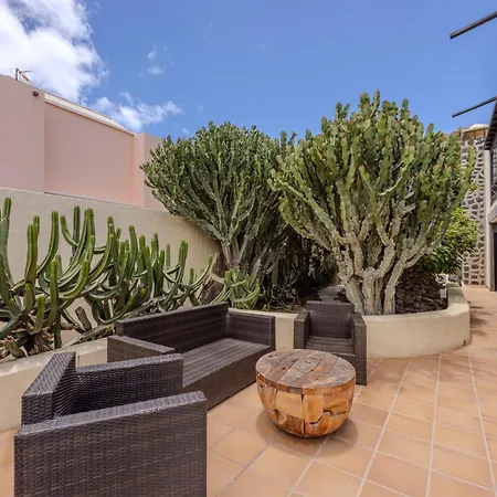 Luxury Canarian With Large Pool And 别墅 *