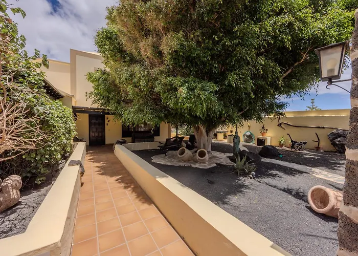Villa Luxury Canarian With Large Pool And *