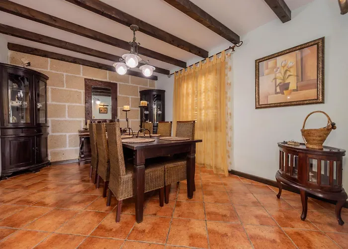 Luxury Canarian With Large Pool And *