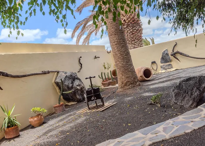 Villa Luxury Canarian With Large Pool And *