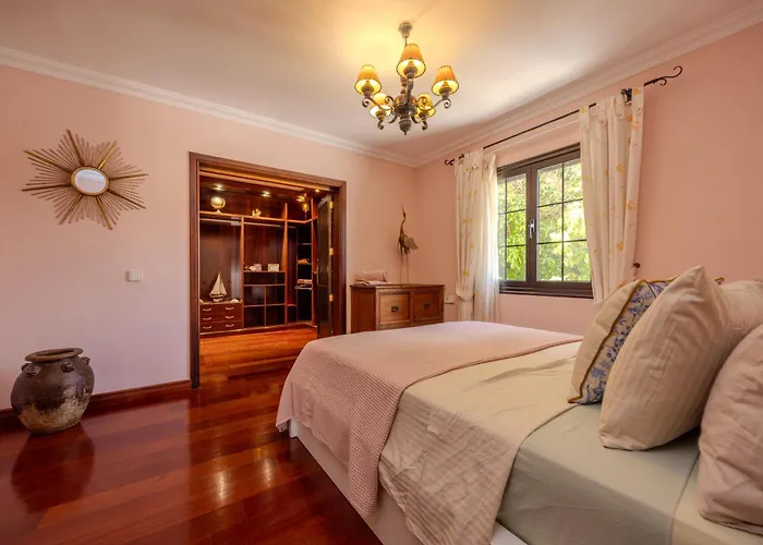 Luxury Canarian With Large Pool And