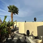 Luxury Canarian With Large Pool And Villa *