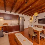 Luxury Canarian With Large Pool And * Teguise (Lanzarote)