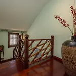 Luxury Canarian With Large Pool And Villa