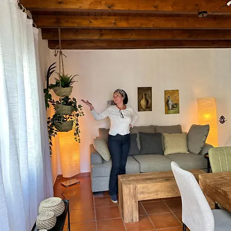 Luxury Canarian With Large Pool And Тегисе