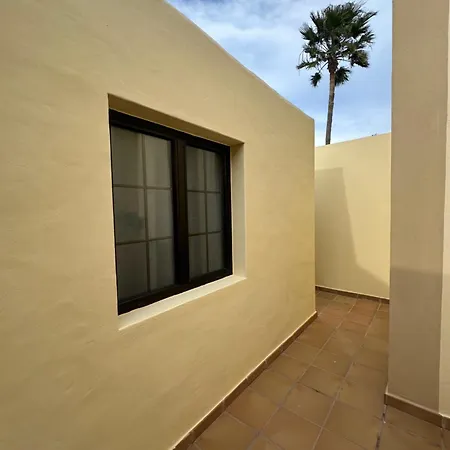 Luxury Canarian With Large Pool And Villa Teguise (Lanzarote)