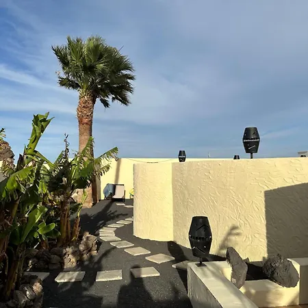 Luxury Canarian With Large Pool And 别墅 *
