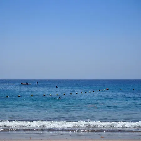 Luxury Canarian With Large Pool And Villa Teguise (Lanzarote)