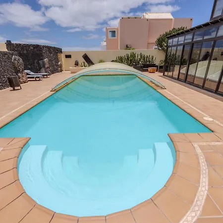 别墅 Luxury Canarian With Large Pool And